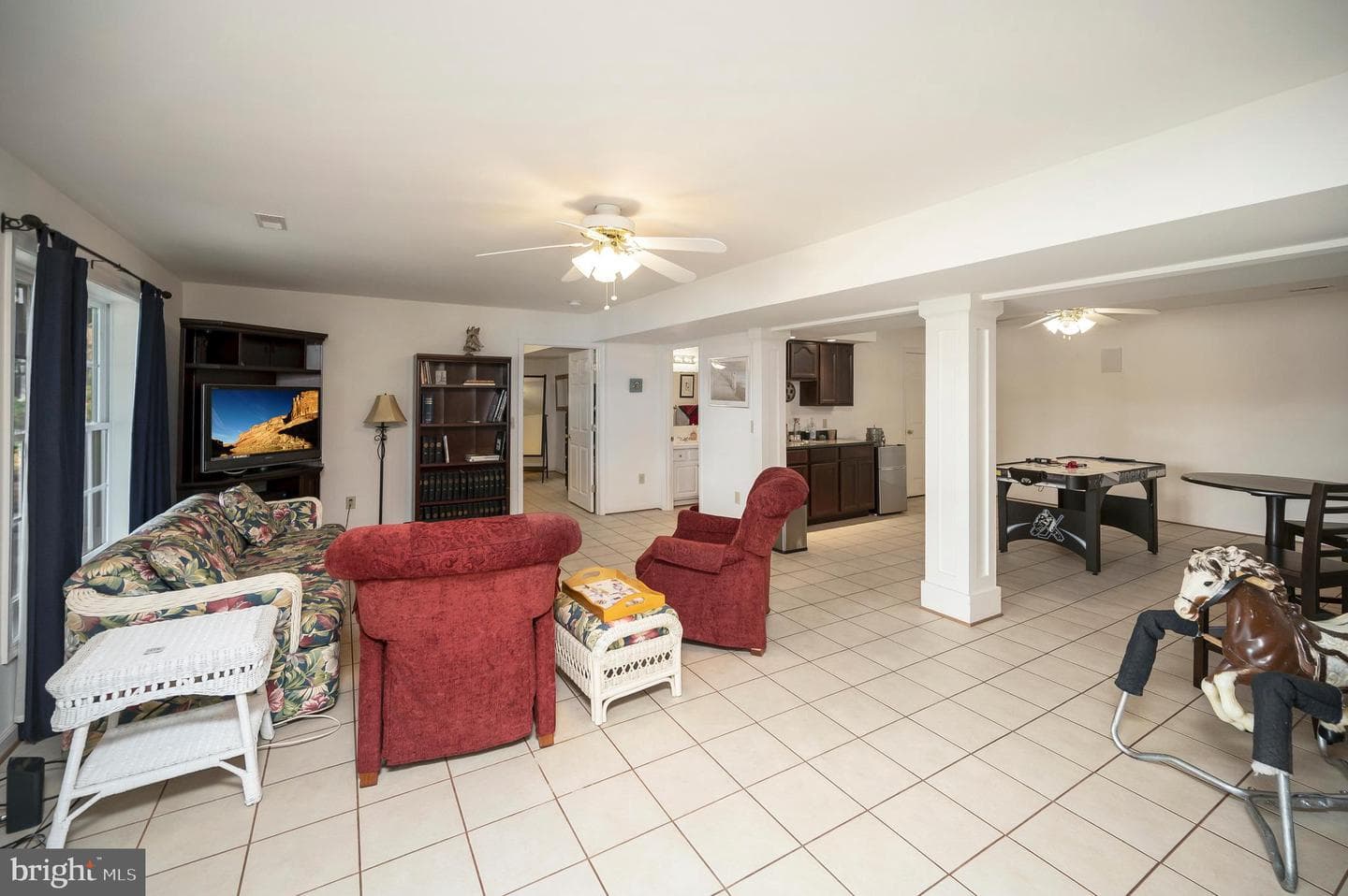 626 Cornwallis Avenue photo 44