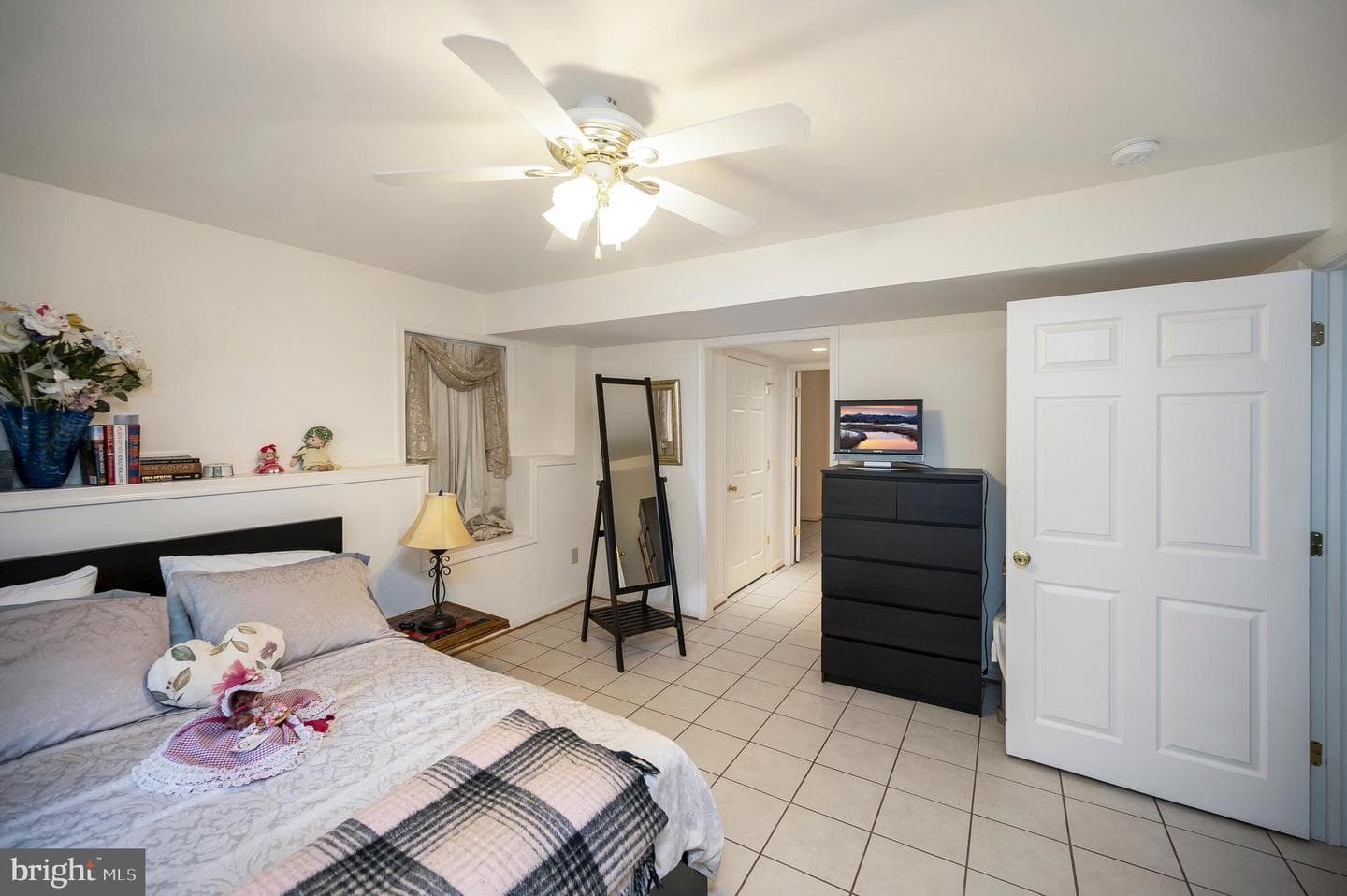 626 Cornwallis Avenue photo 47