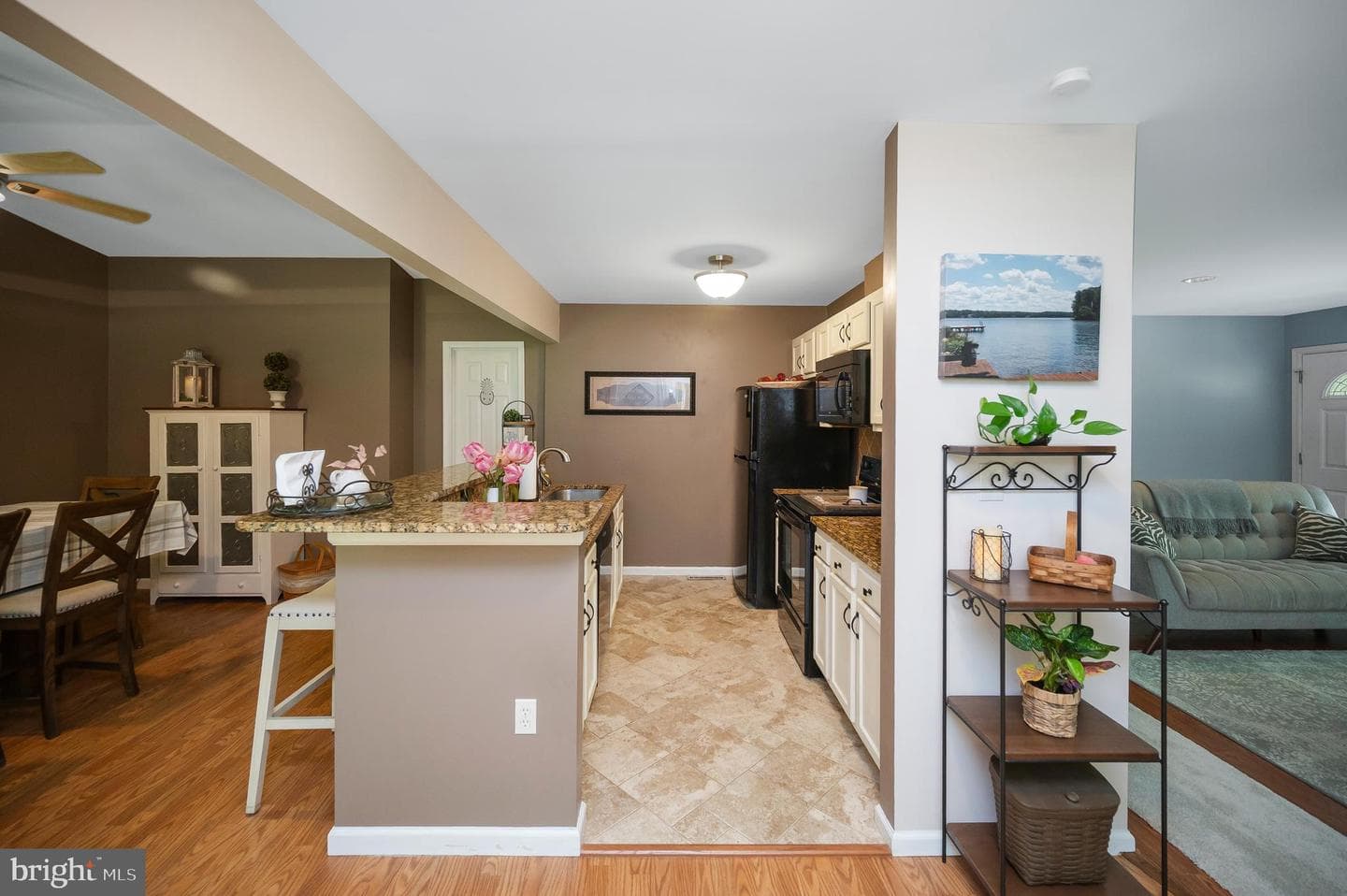 408 Birchside Circle photo 21