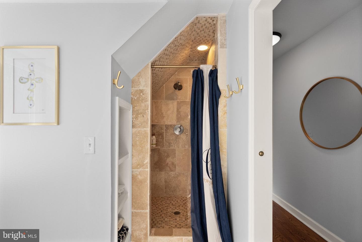8089 Moormont Road photo 51