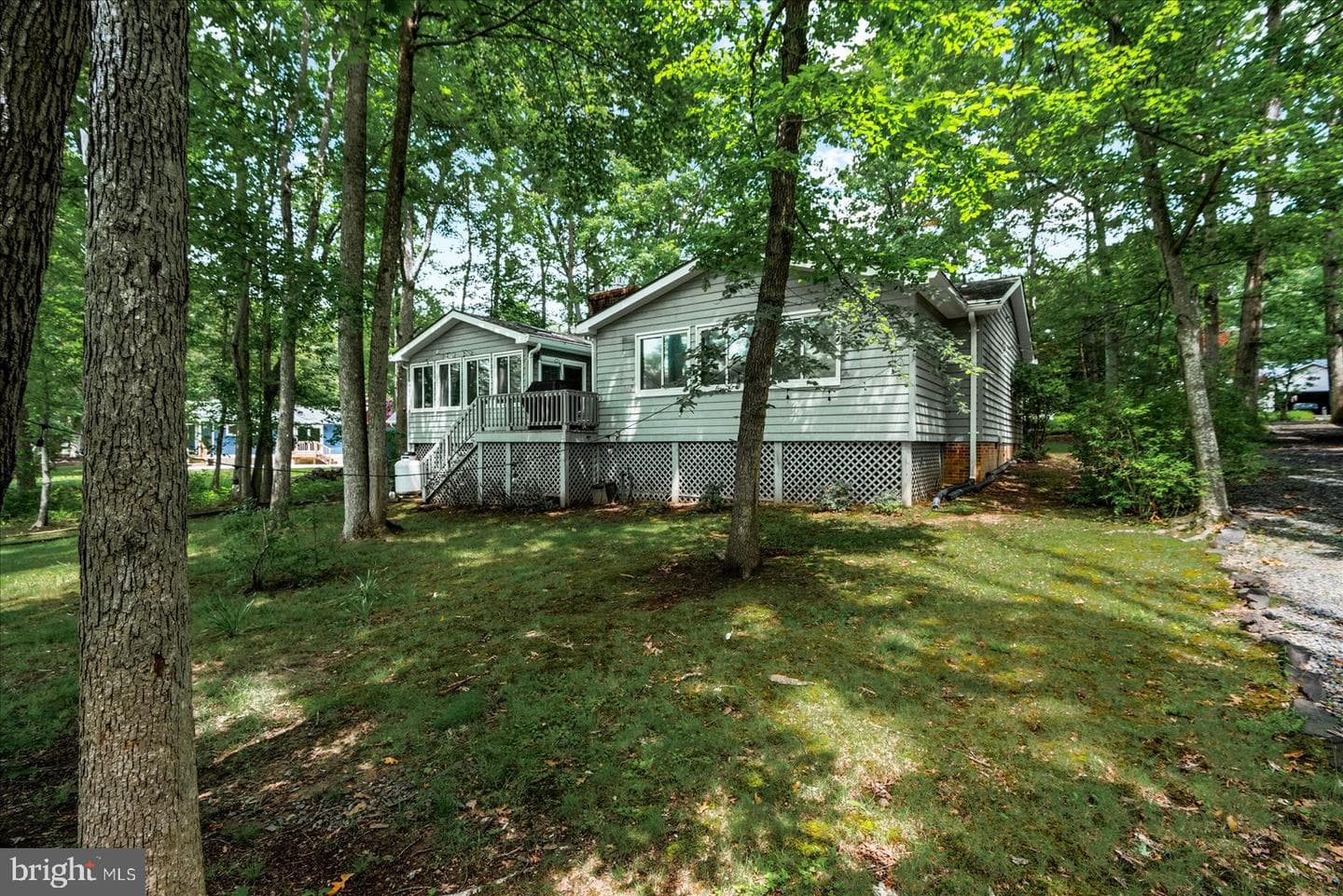 137 Eagle Court photo 38