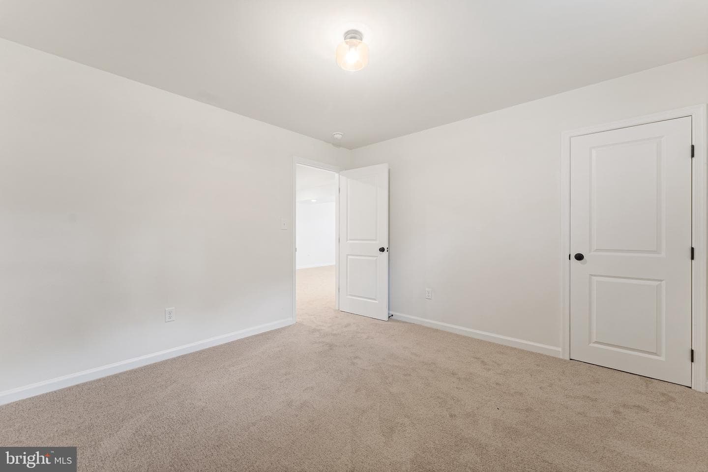 15381 Ridge Road photo 45