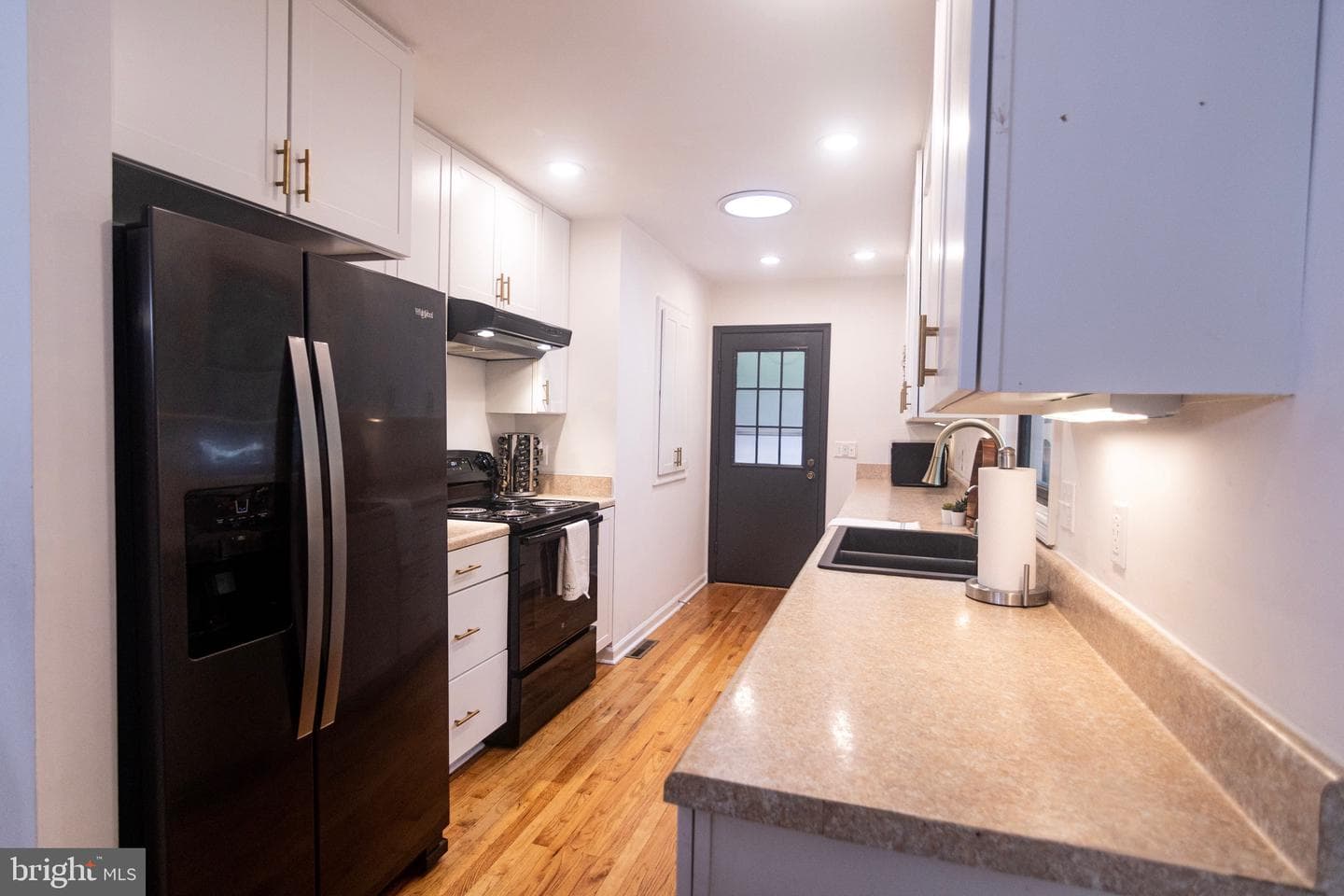 207 Madison Circle photo 15