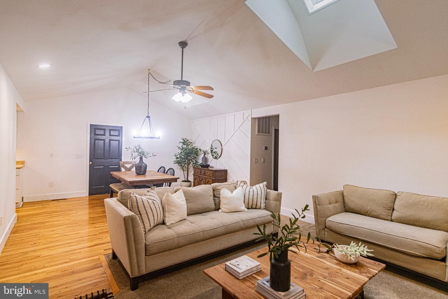 207 Madison Circle photo 4