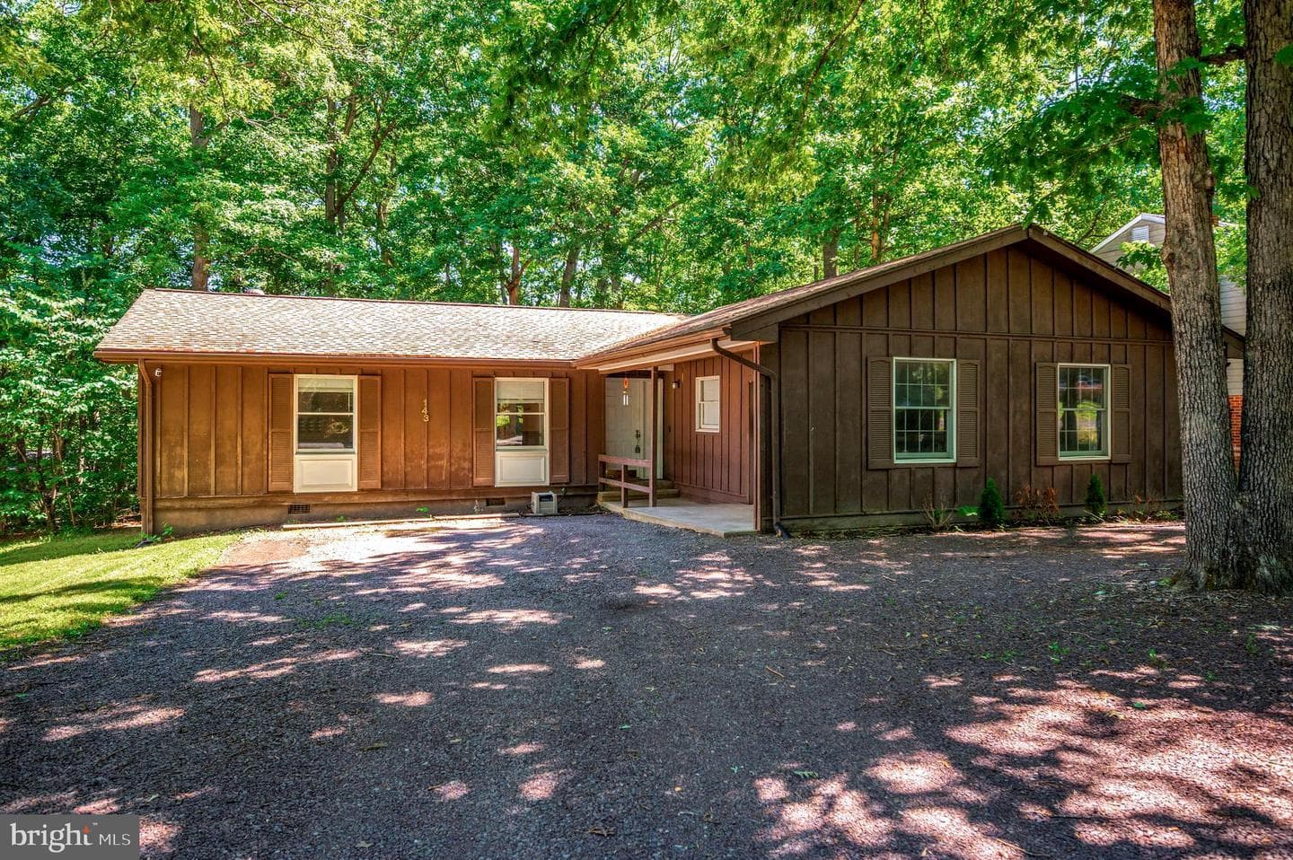 143 Jefferson Avenue photo 1