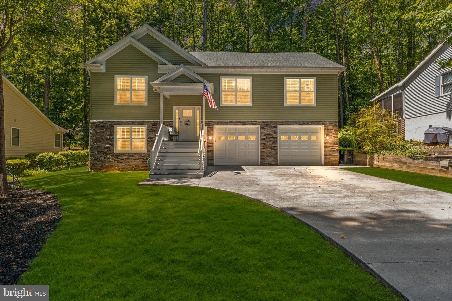 105 Edgemont Circle photo 1