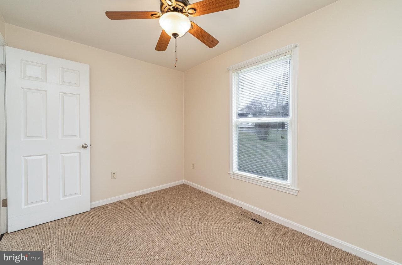 273 Fairview Road photo 28