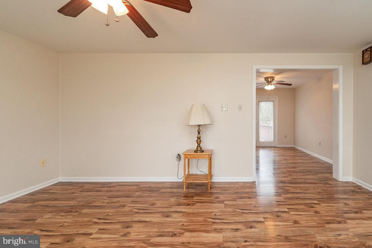 273 Fairview Road photo 4