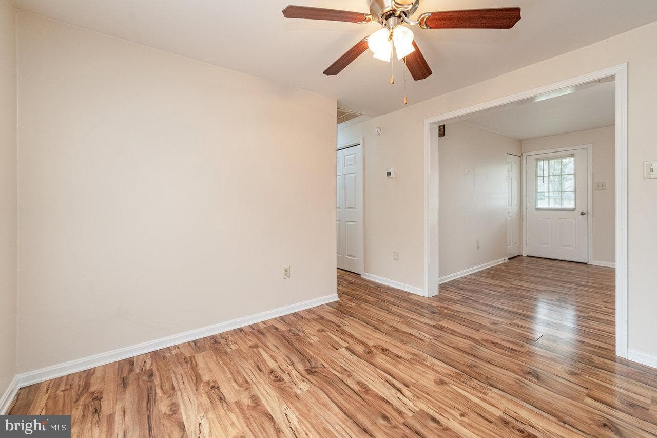 273 Fairview Road photo 7