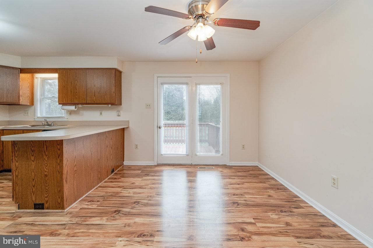 273 Fairview Road photo 8