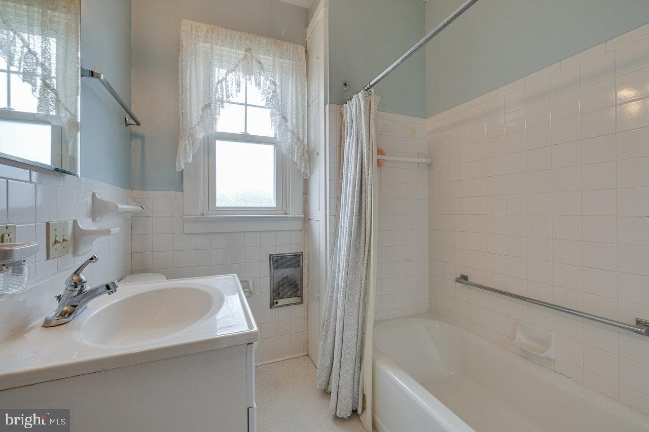 175 S Court Street photo 38