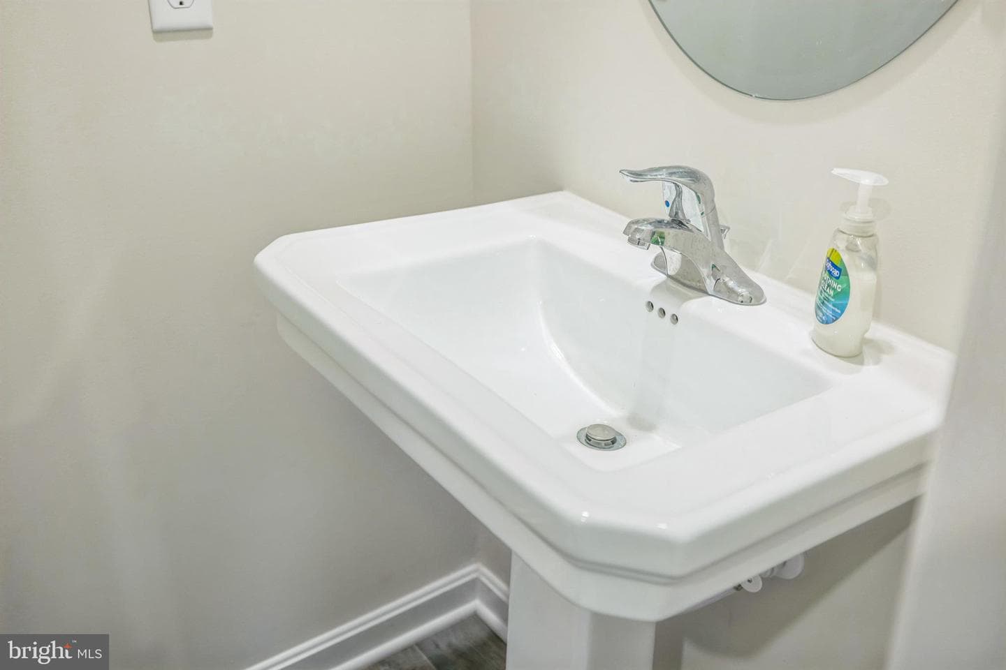 226 Baker Drive photo 9