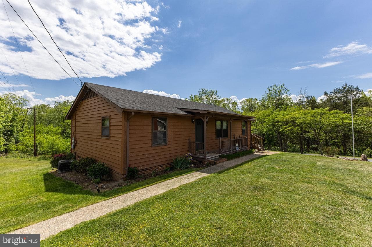 113 Dock Street photo 45