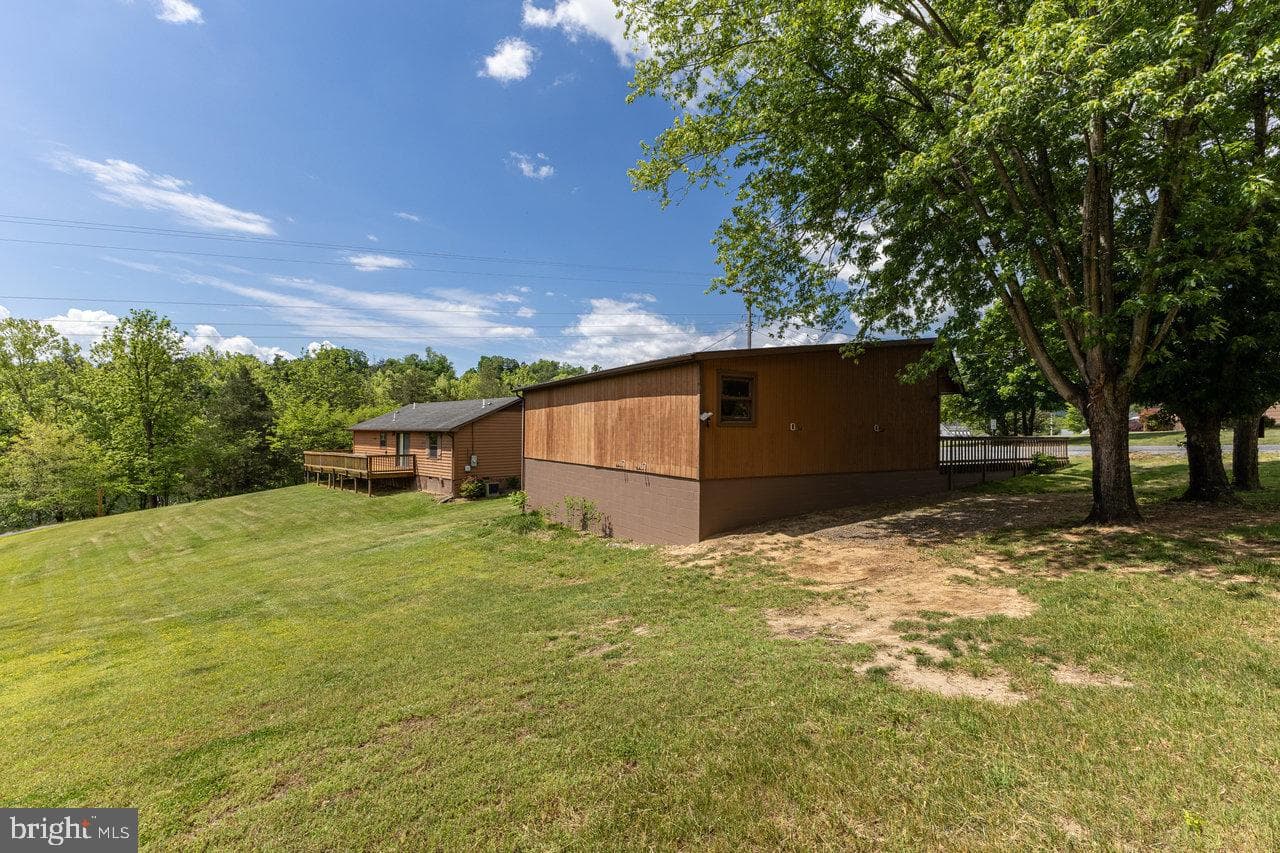 113 Dock Street photo 55