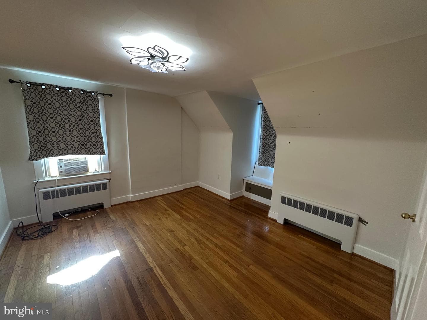2 Terrace Lane photo 27