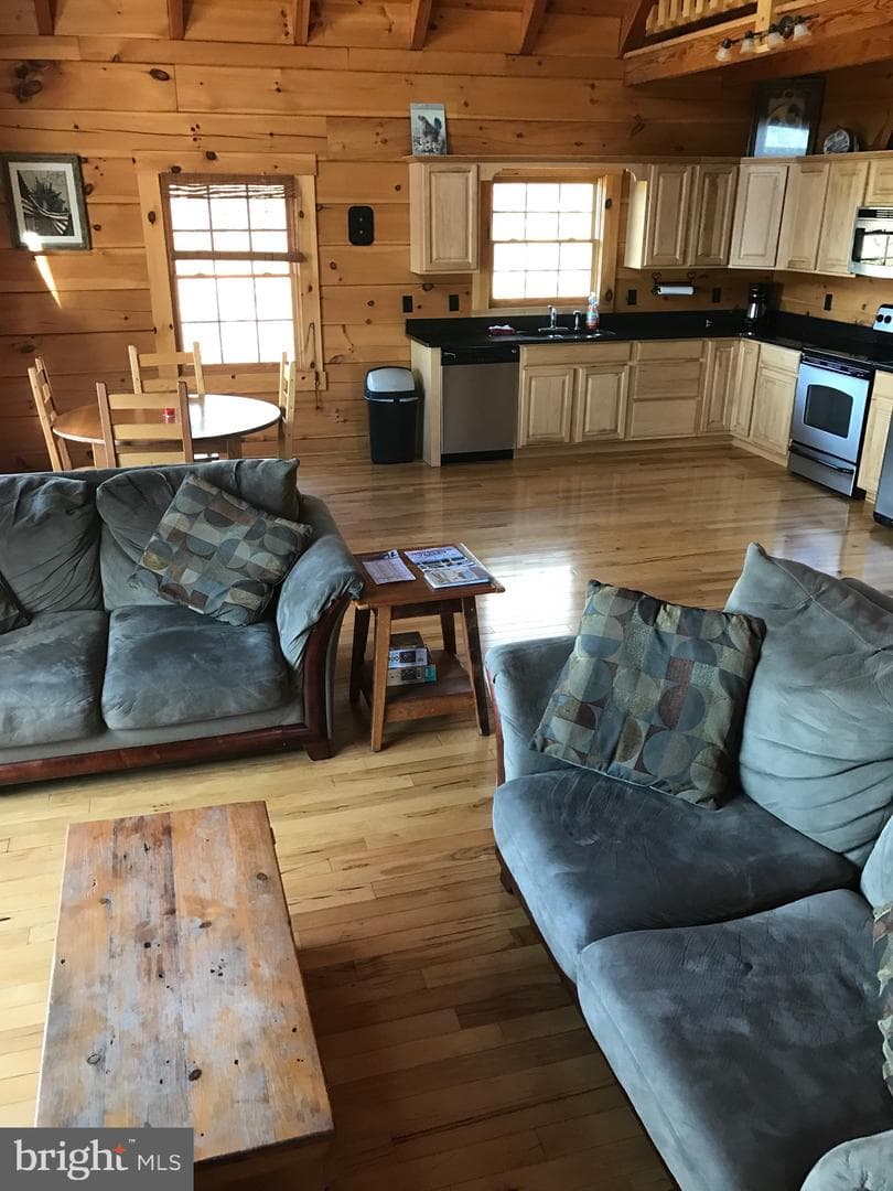 205 Meadow Hill Lane photo 44