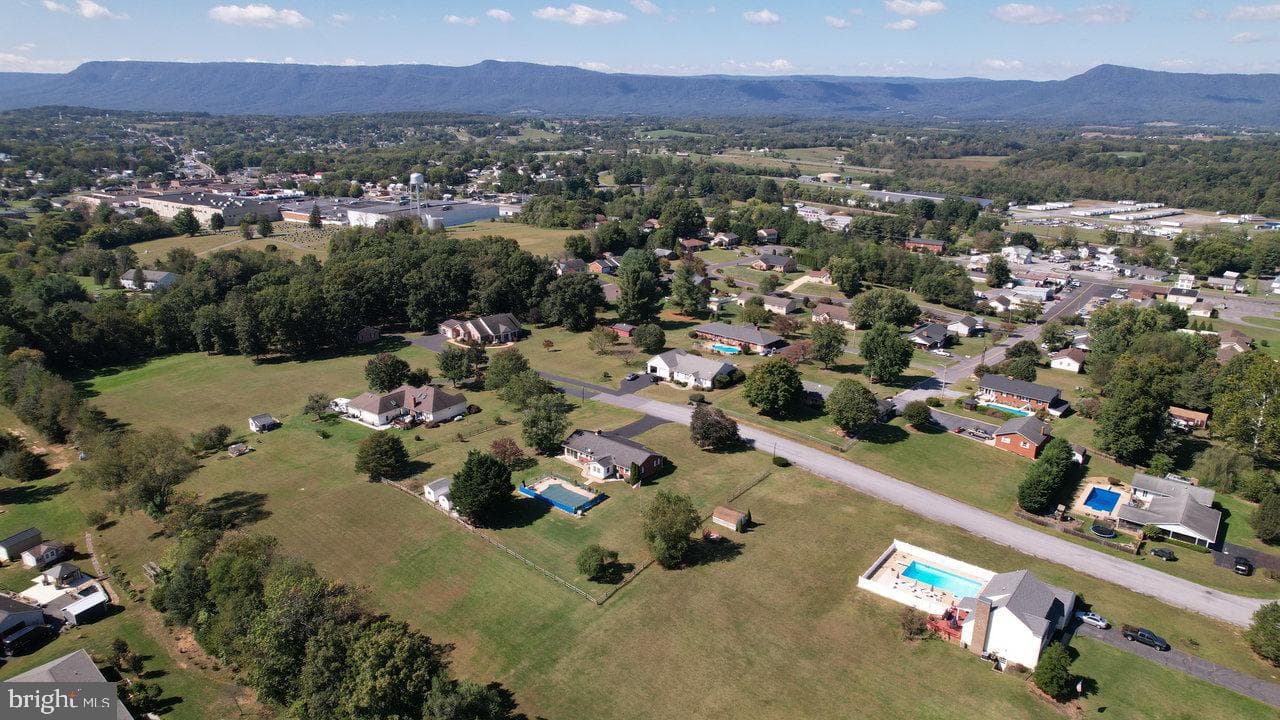 1 Rowe Drive photo 59
