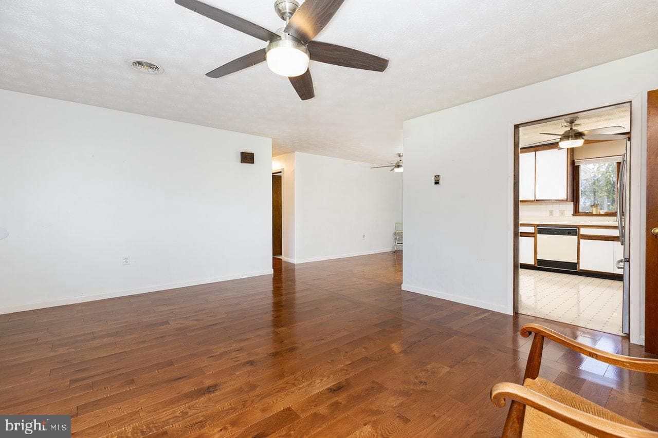 1 Rowe Drive photo 6