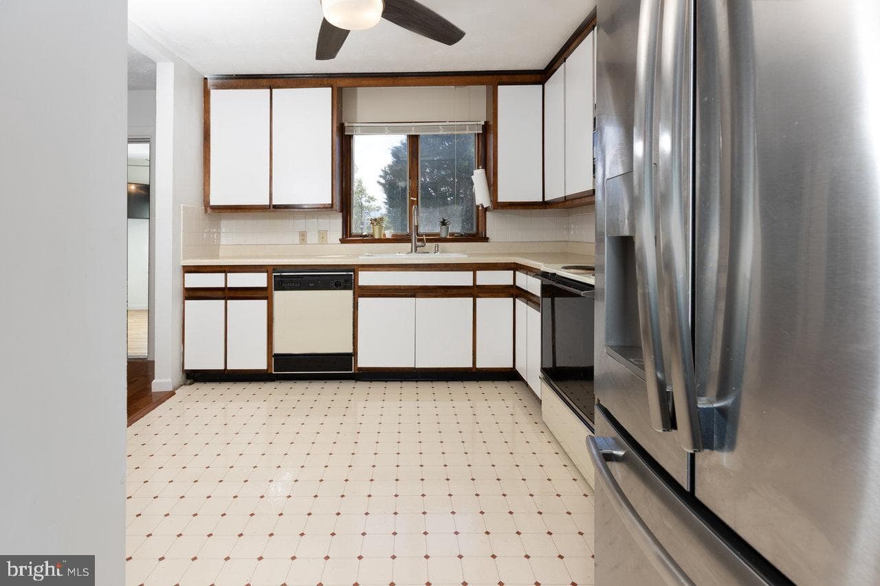1 Rowe Drive photo 7