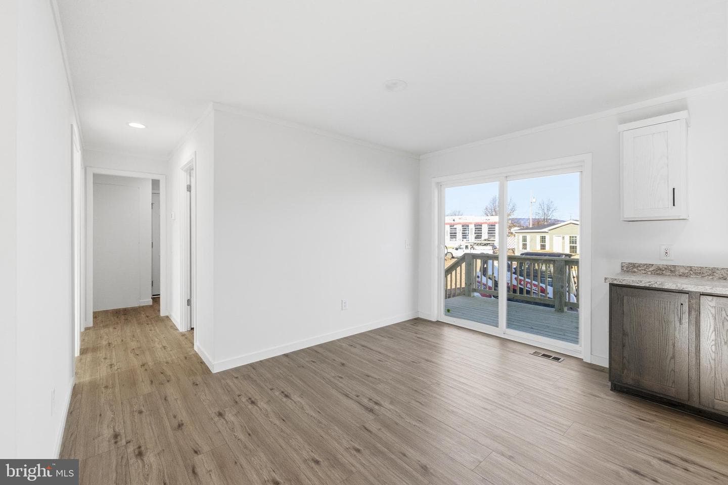 355 Park Road photo 18