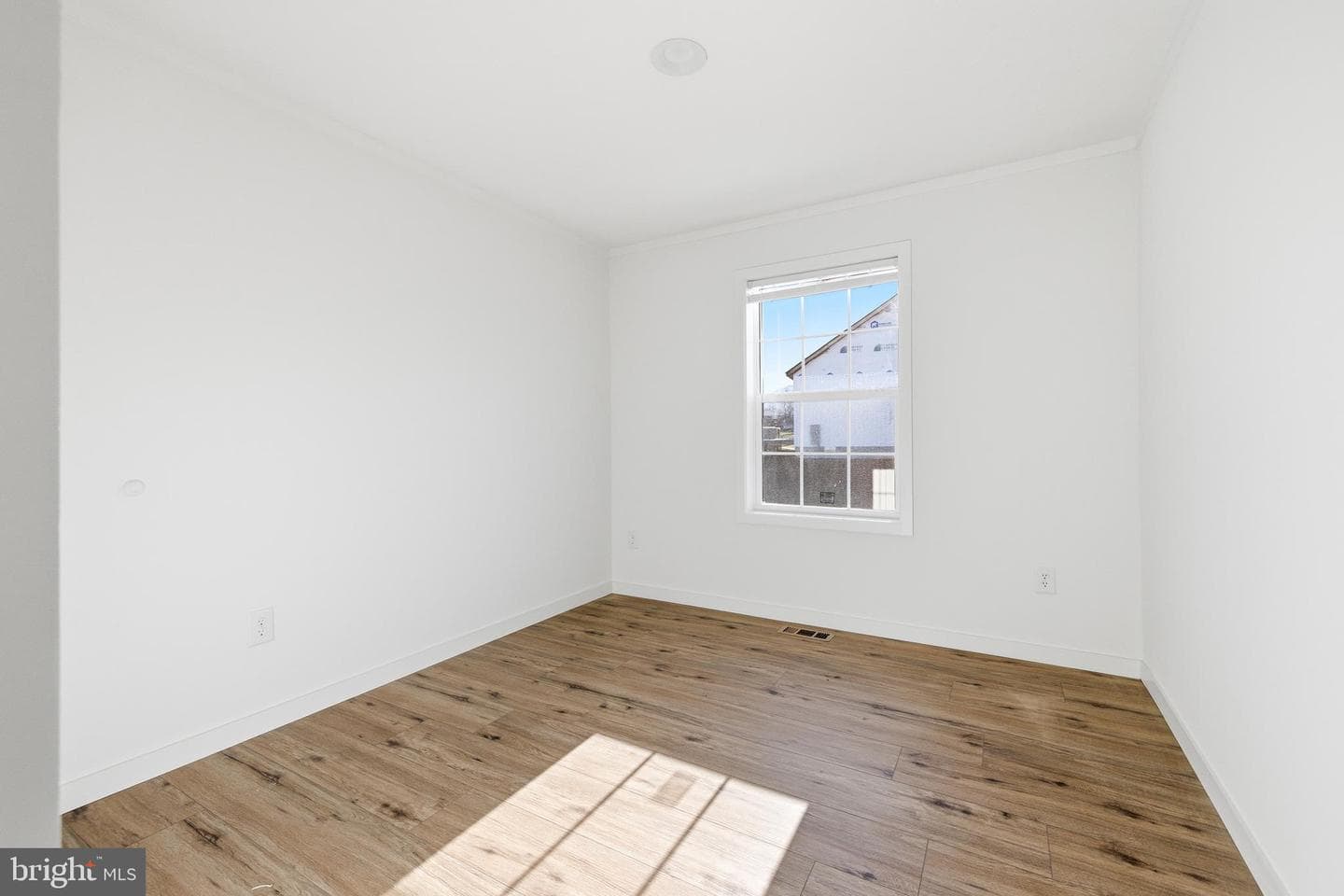 355 Park Road photo 33