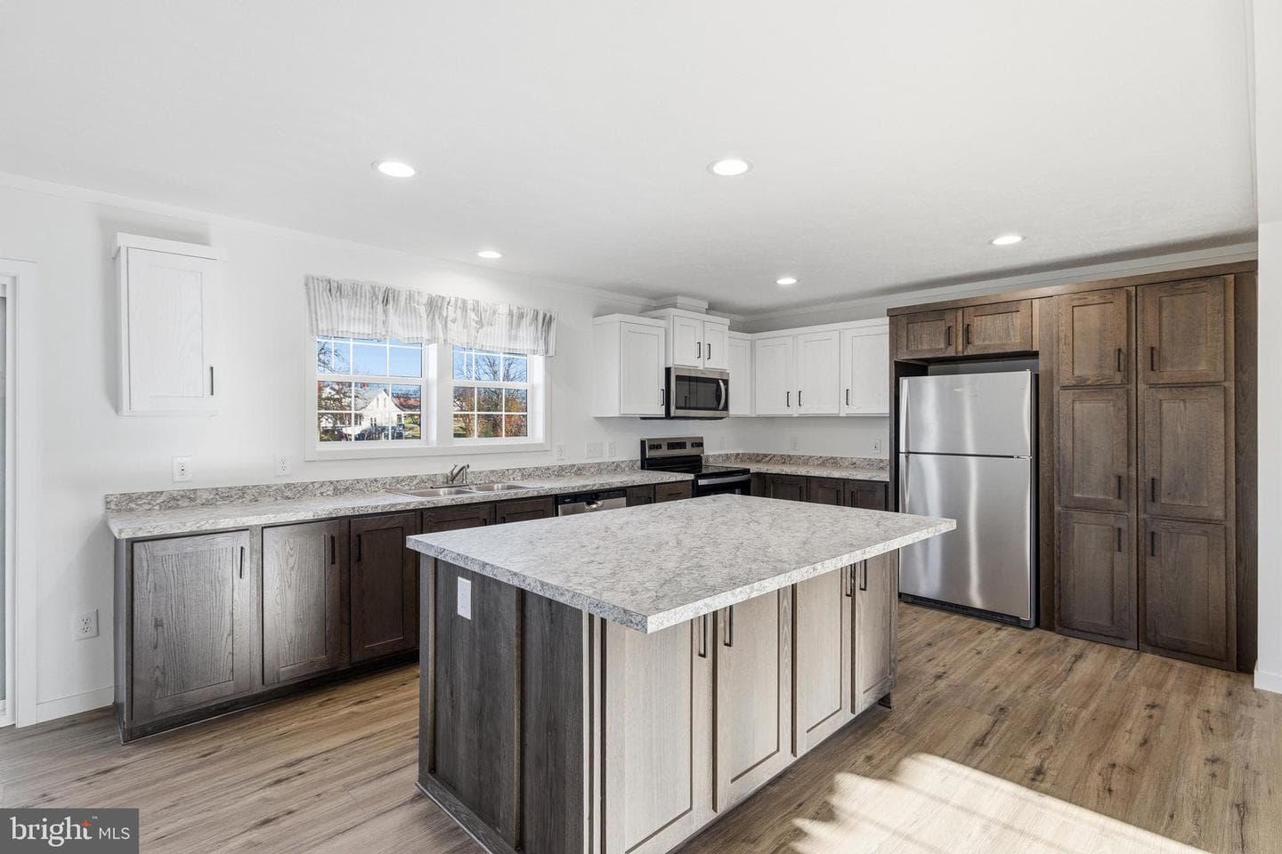 355 Park Road photo 6