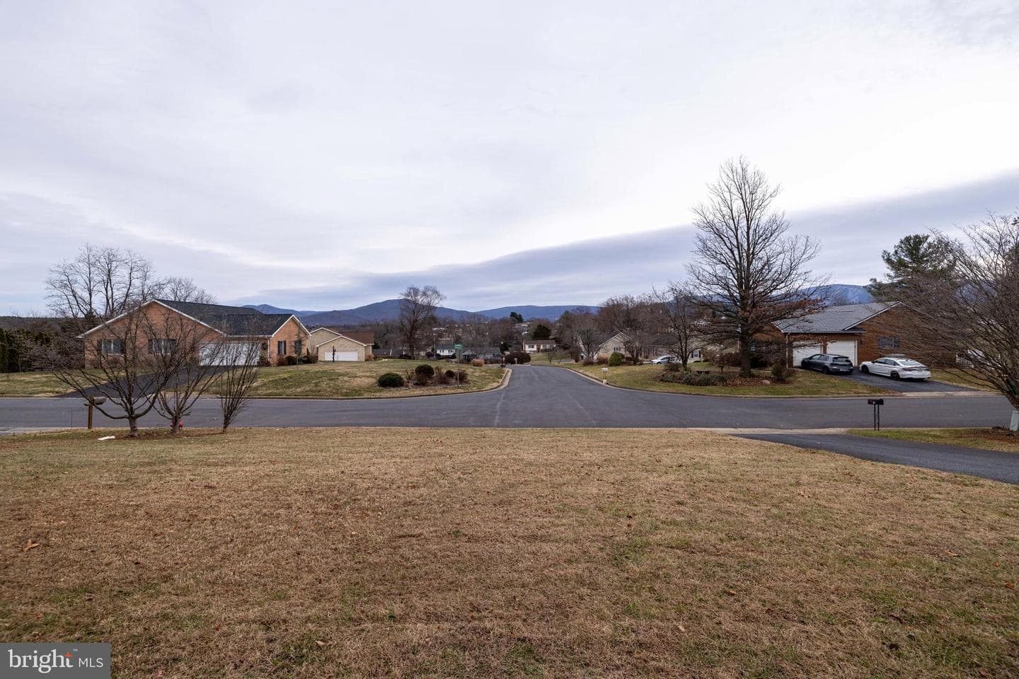 11 Independence Drive photo 41