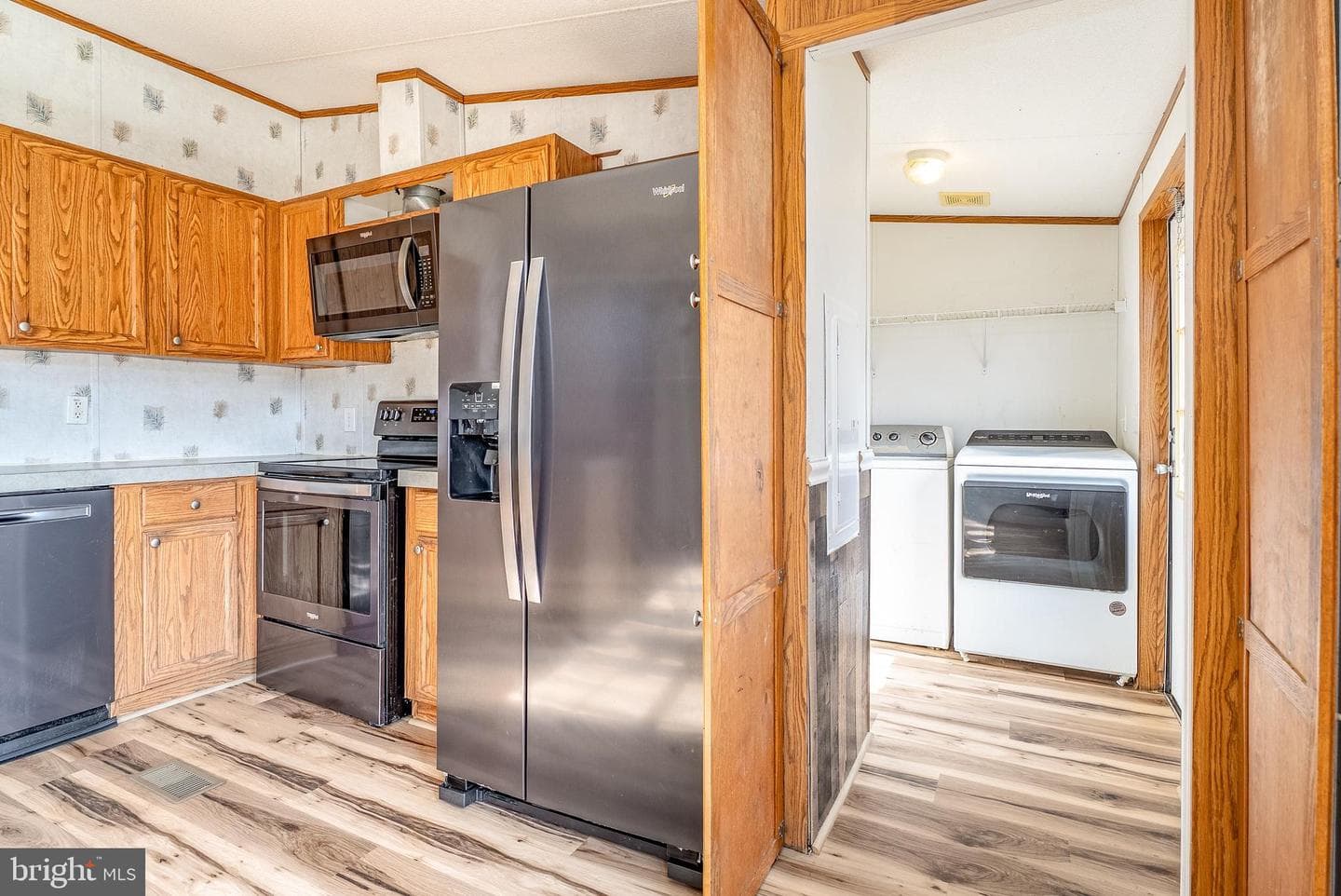 684 Jollett Road photo 13