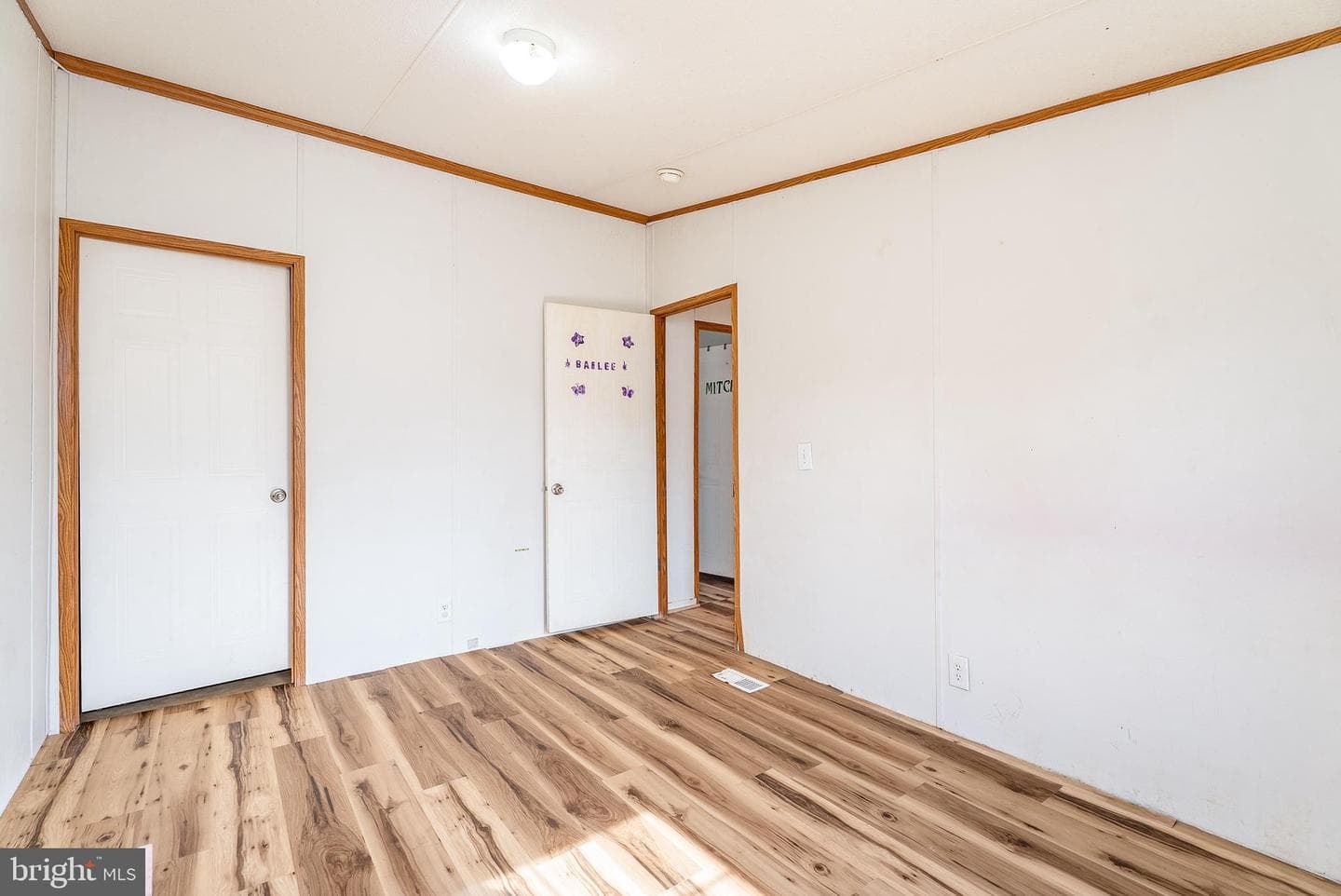 684 Jollett Road photo 28