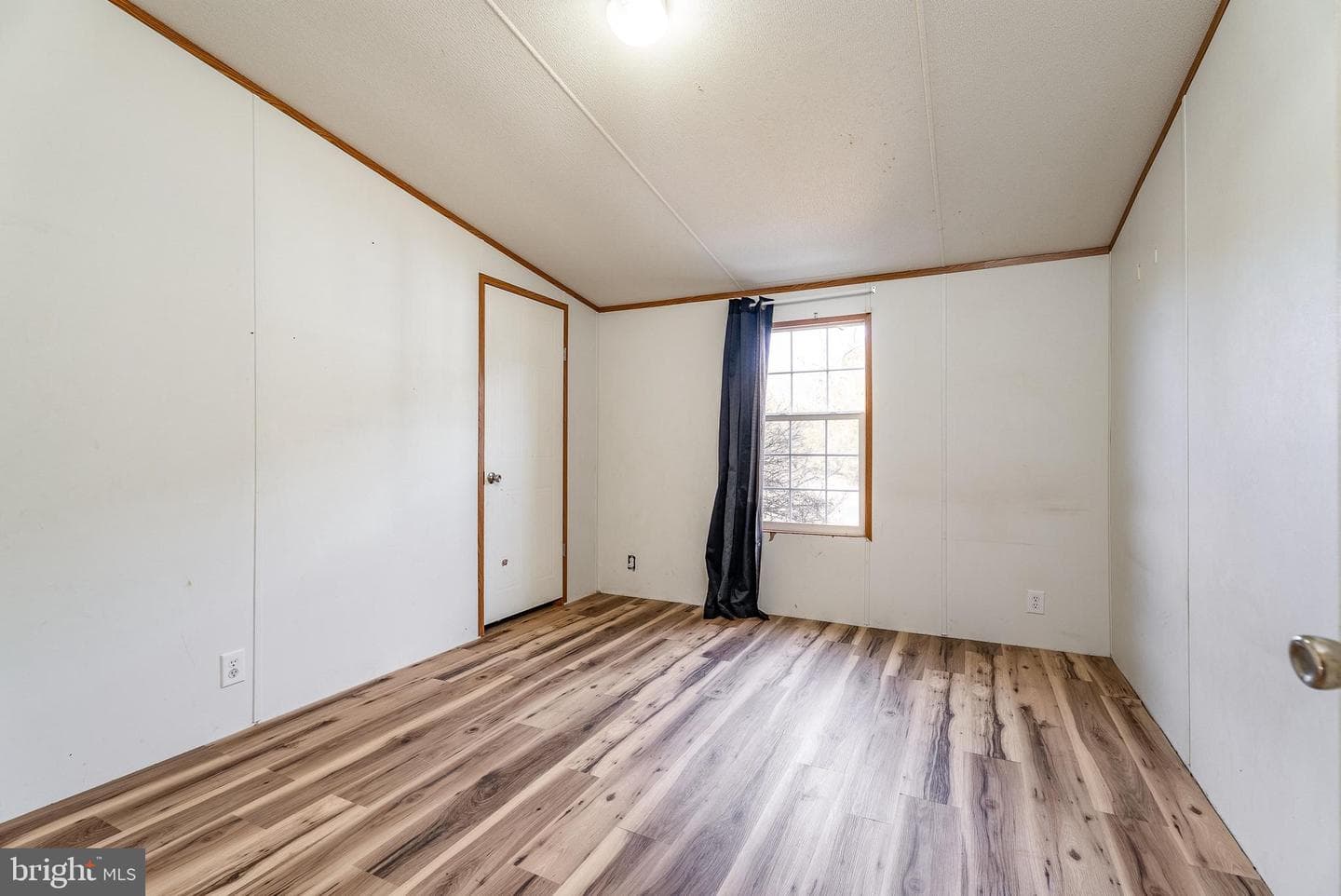 684 Jollett Road photo 29