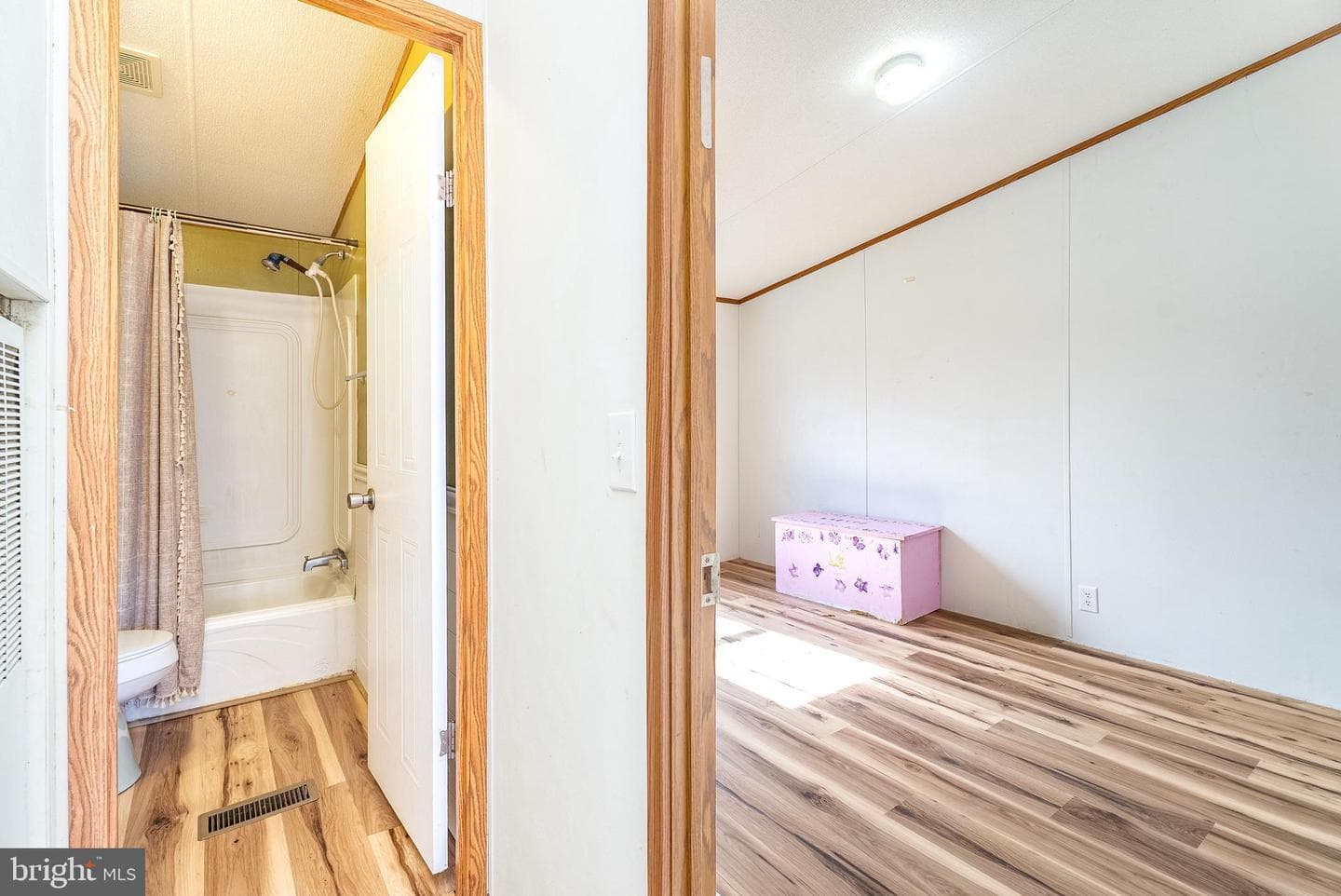 684 Jollett Road photo 31