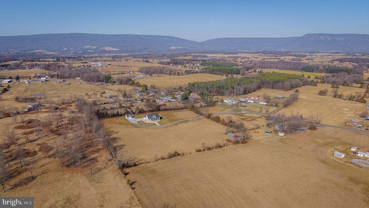 215 Forrest Drive photo 114