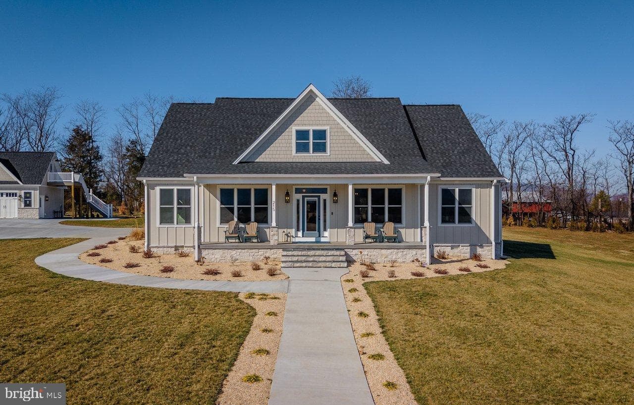 215 Forrest Drive photo 3