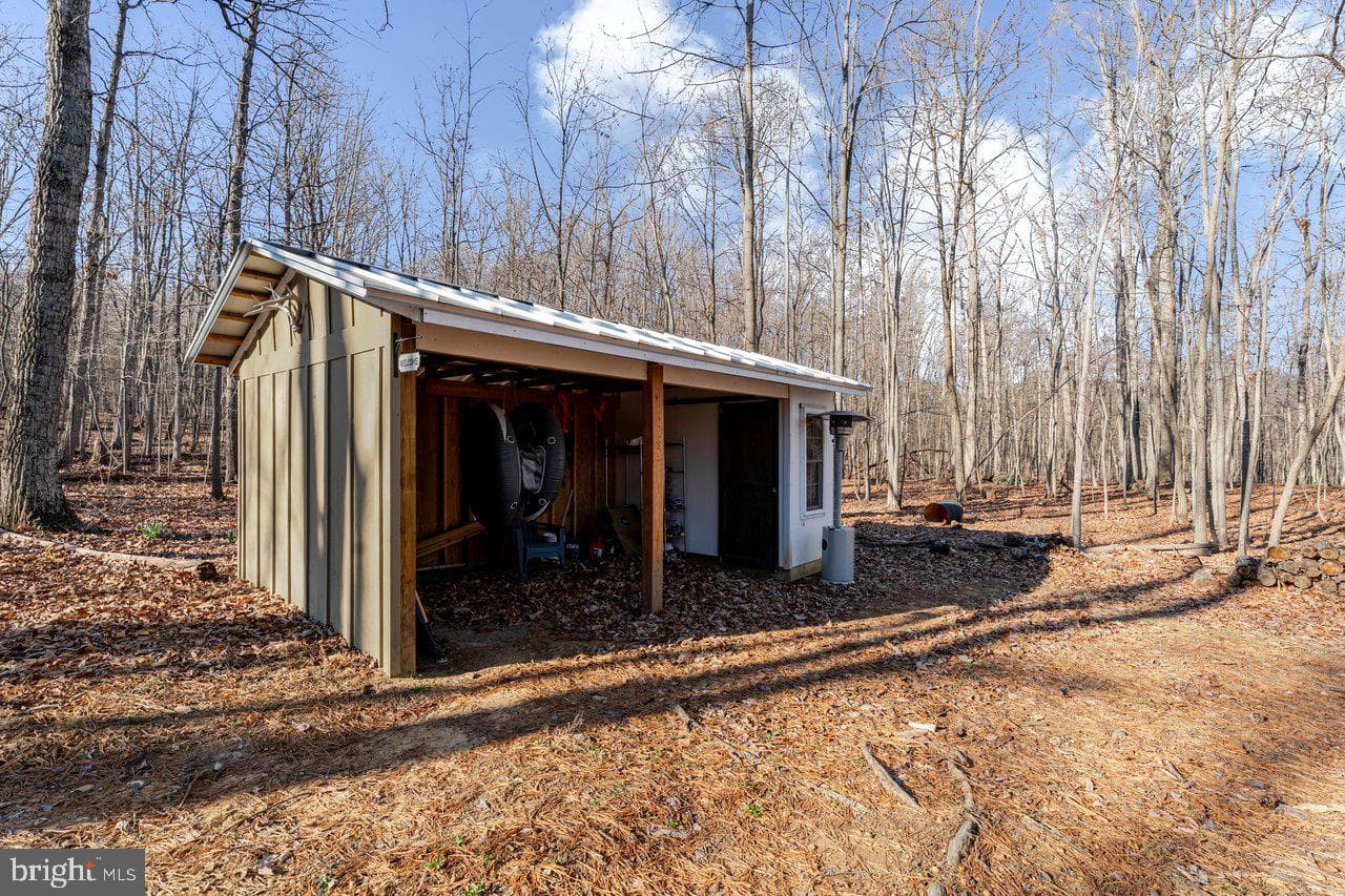 345 Wildwood Lane photo 30