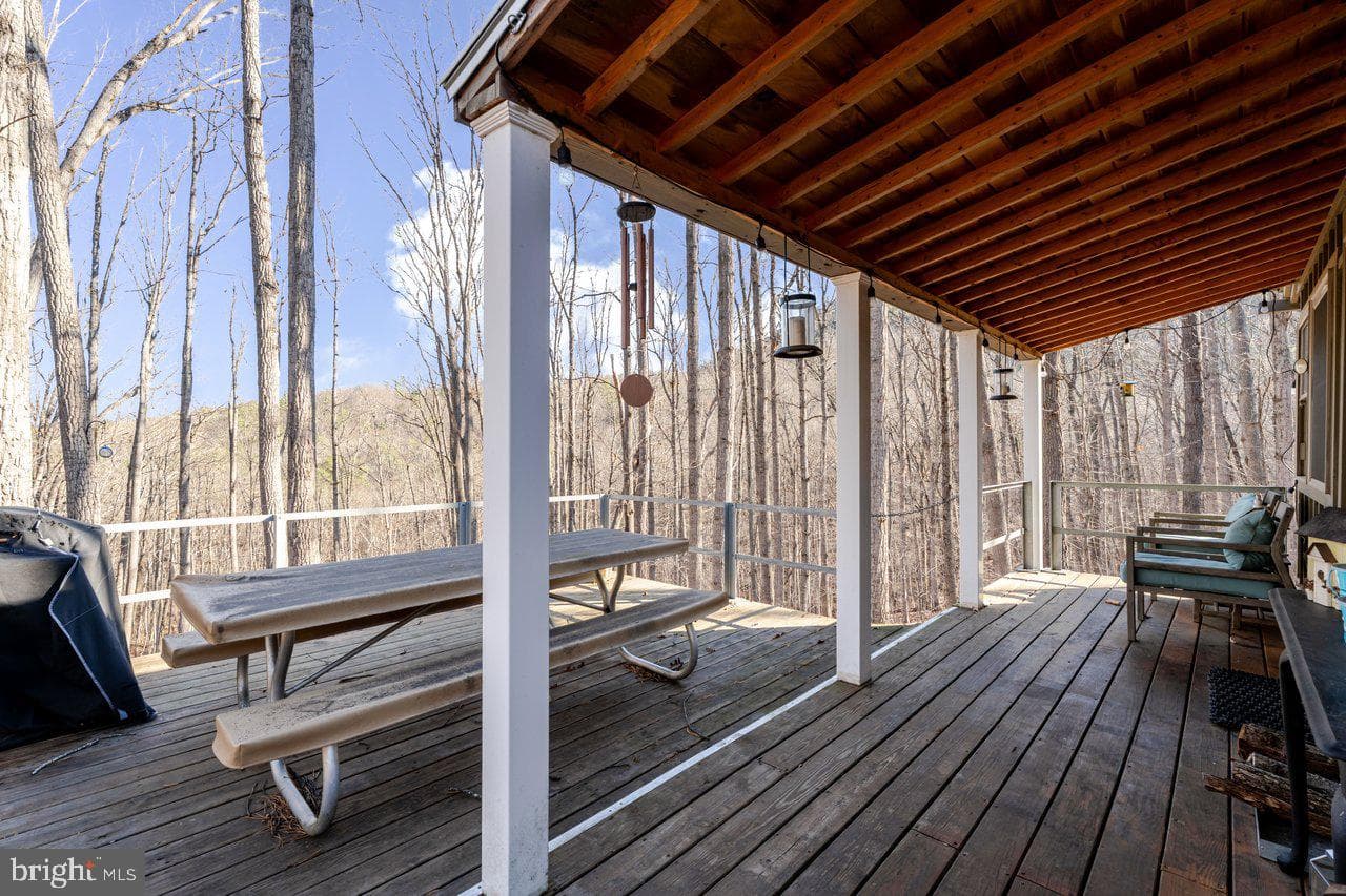 345 Wildwood Lane photo 38