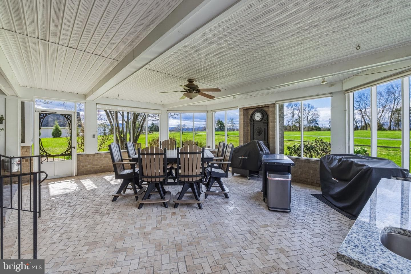 485 Beall Avenue photo 69