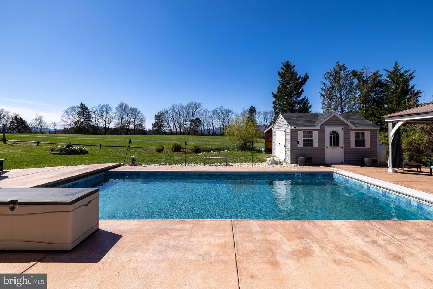 485 Beall Avenue photo 87