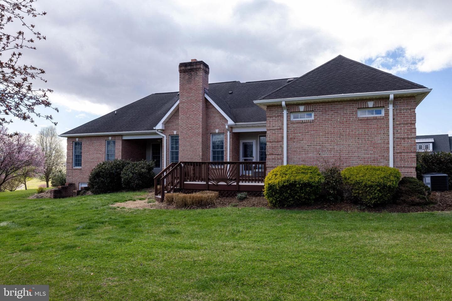 400 Beall Avenue photo 67