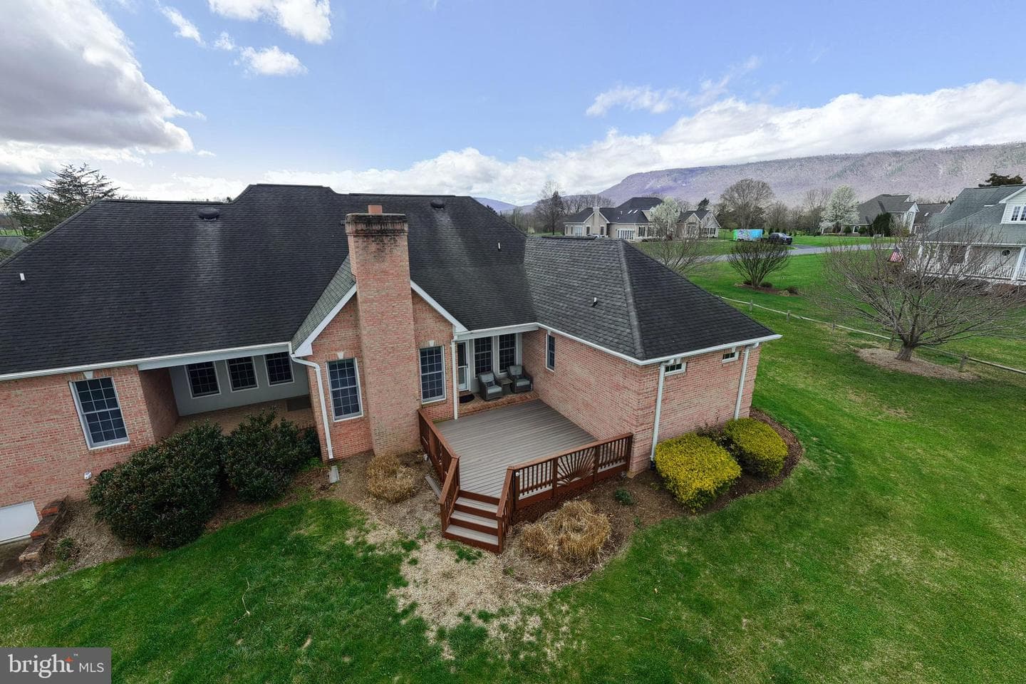 400 Beall Avenue photo 69