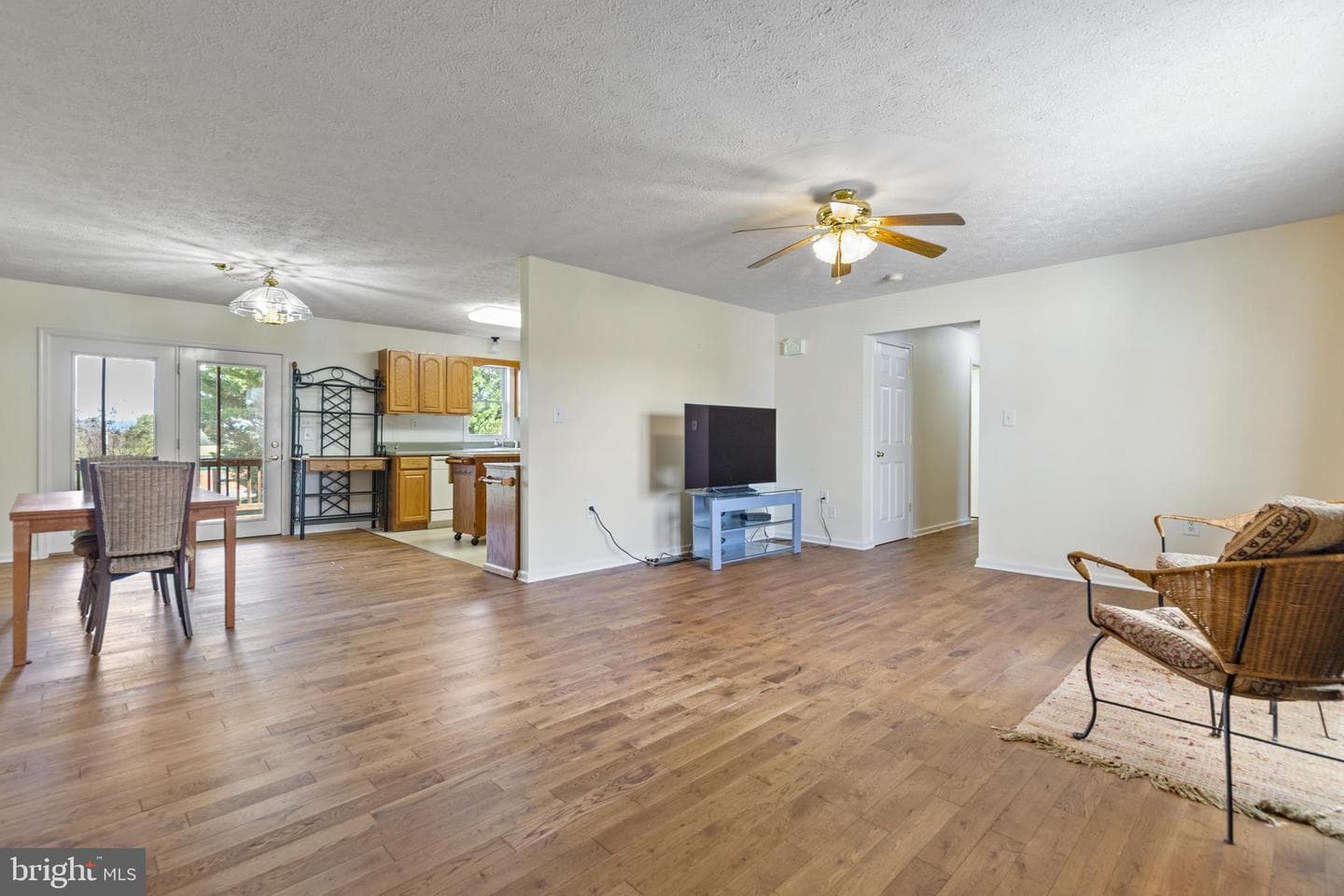 5 Hite Court photo 9