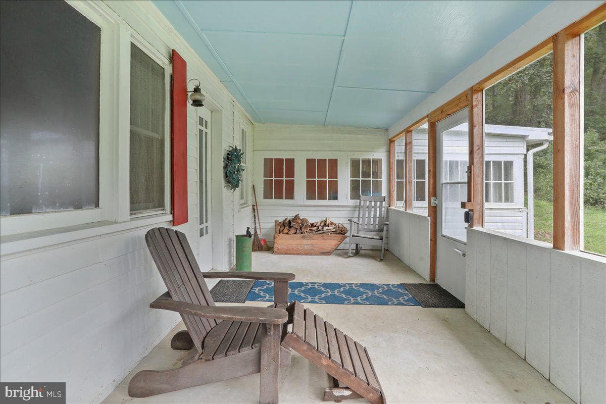 1485 Compton Hollow Road photo 4