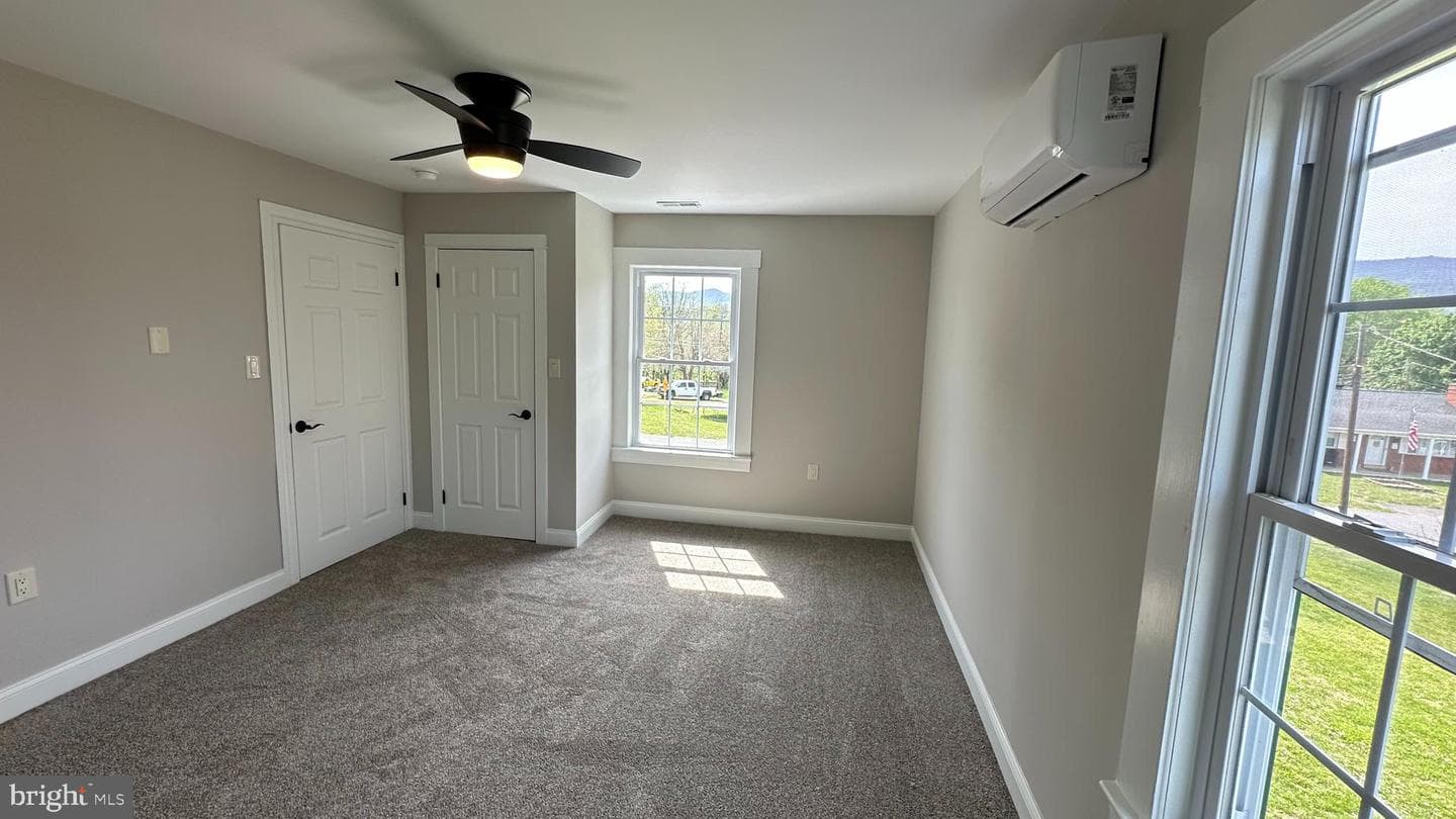 206 2nd Street photo 22