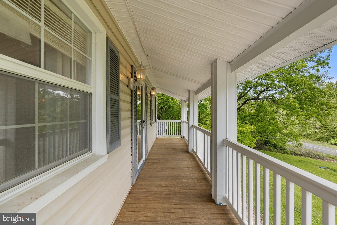 2586 Pine Grove photo 24