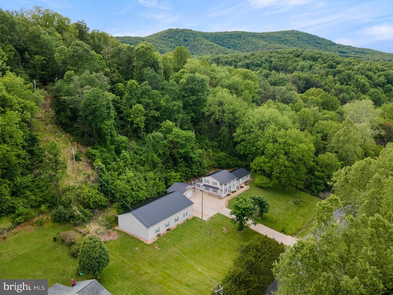 2586 Pine Grove photo 42