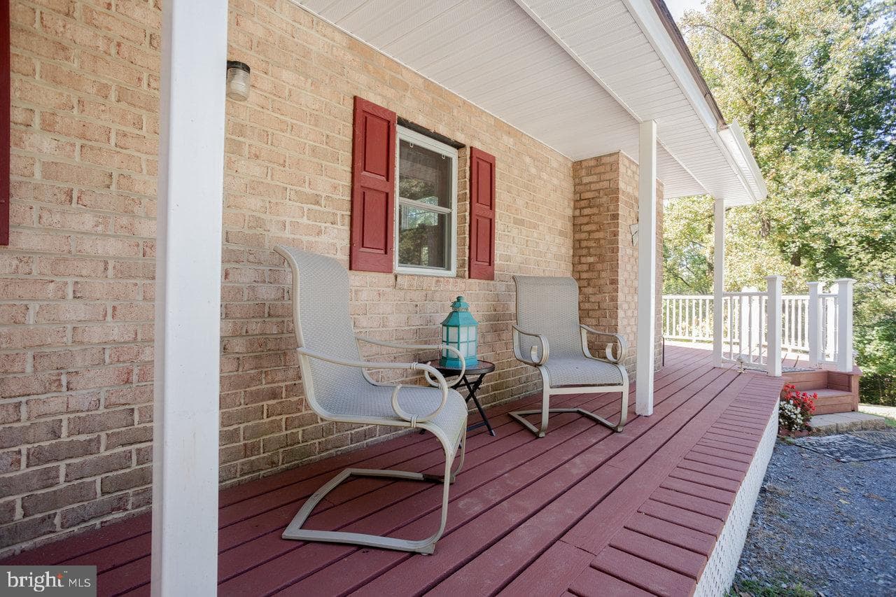 279 Helms Road photo 48