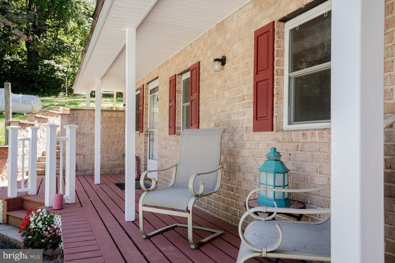 279 Helms Road photo 49
