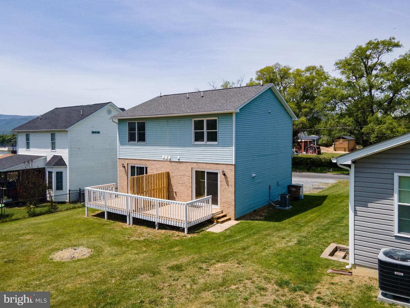 312 Quincy Avenue photo 55
