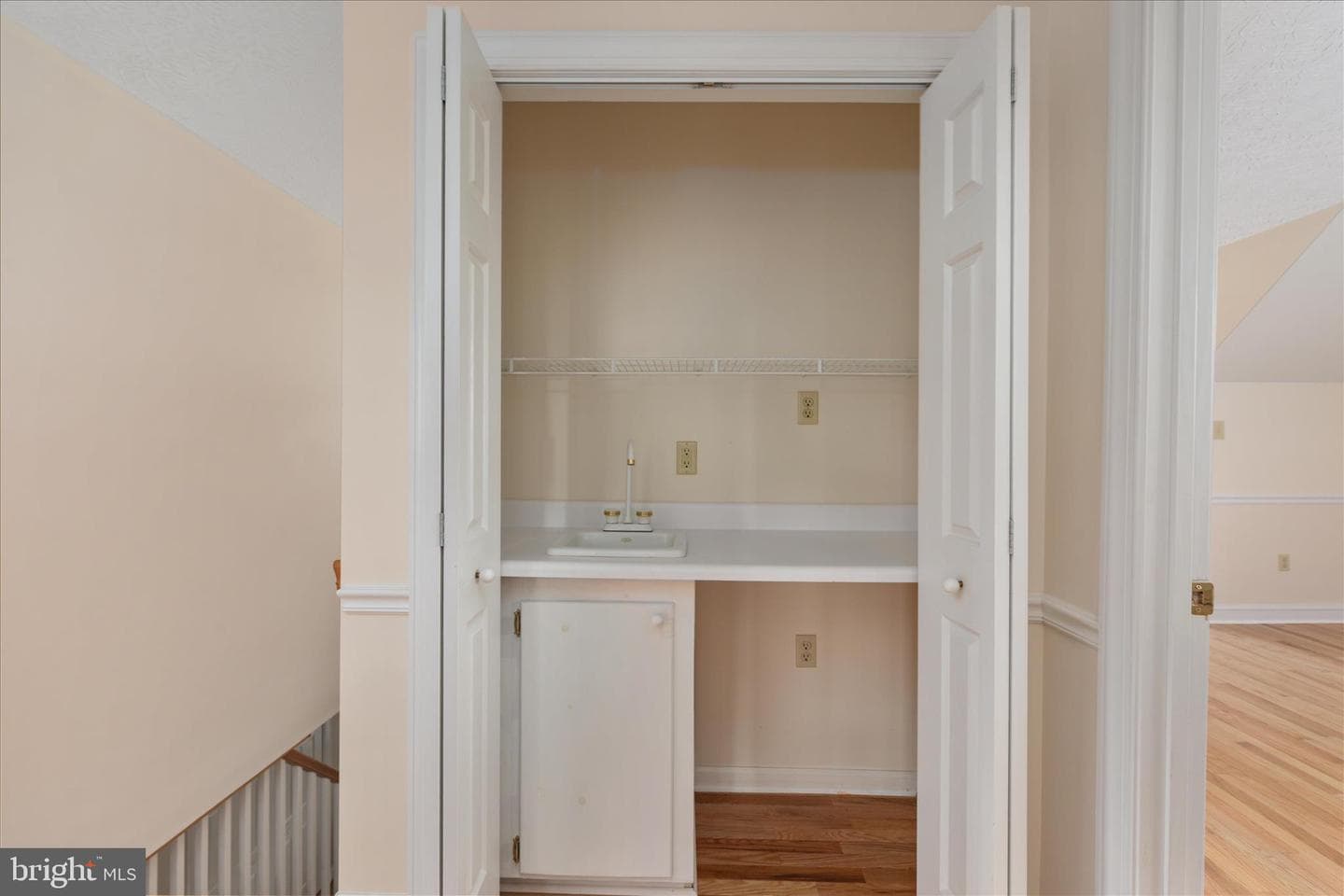 1050 Almond Drive photo 38