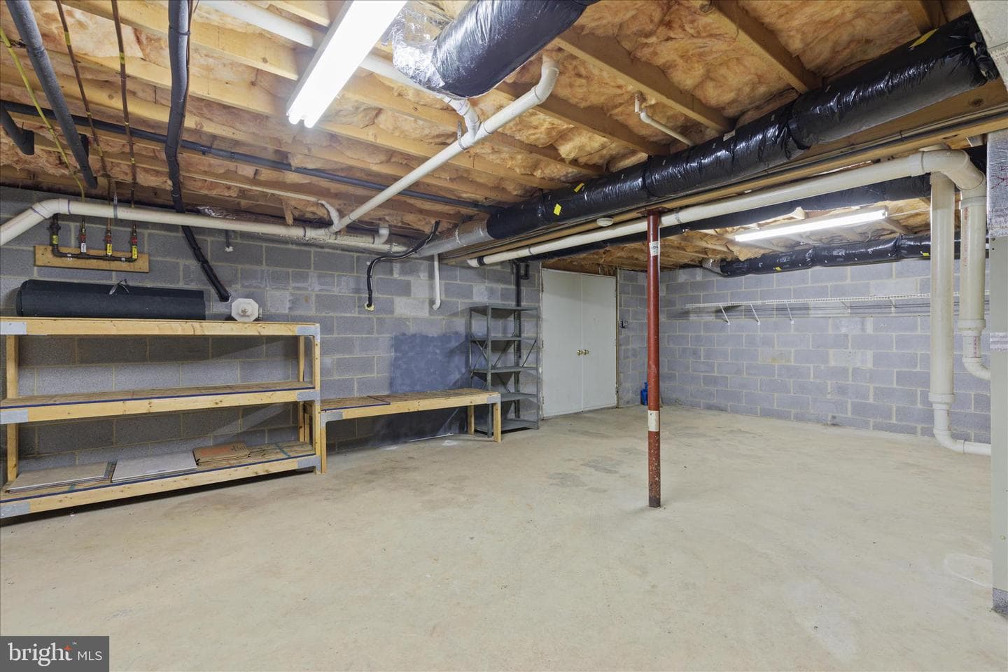 1050 Almond Drive photo 77