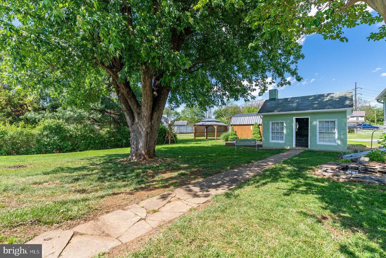 302 Woodland Avenue photo 38